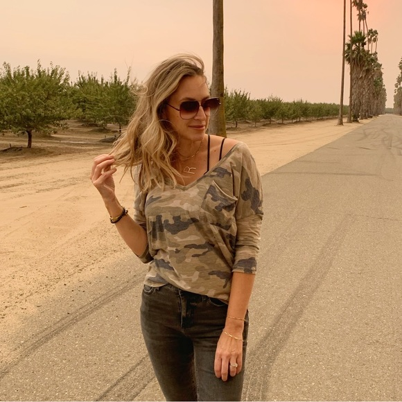 Camo tee - Picture 2 of 2